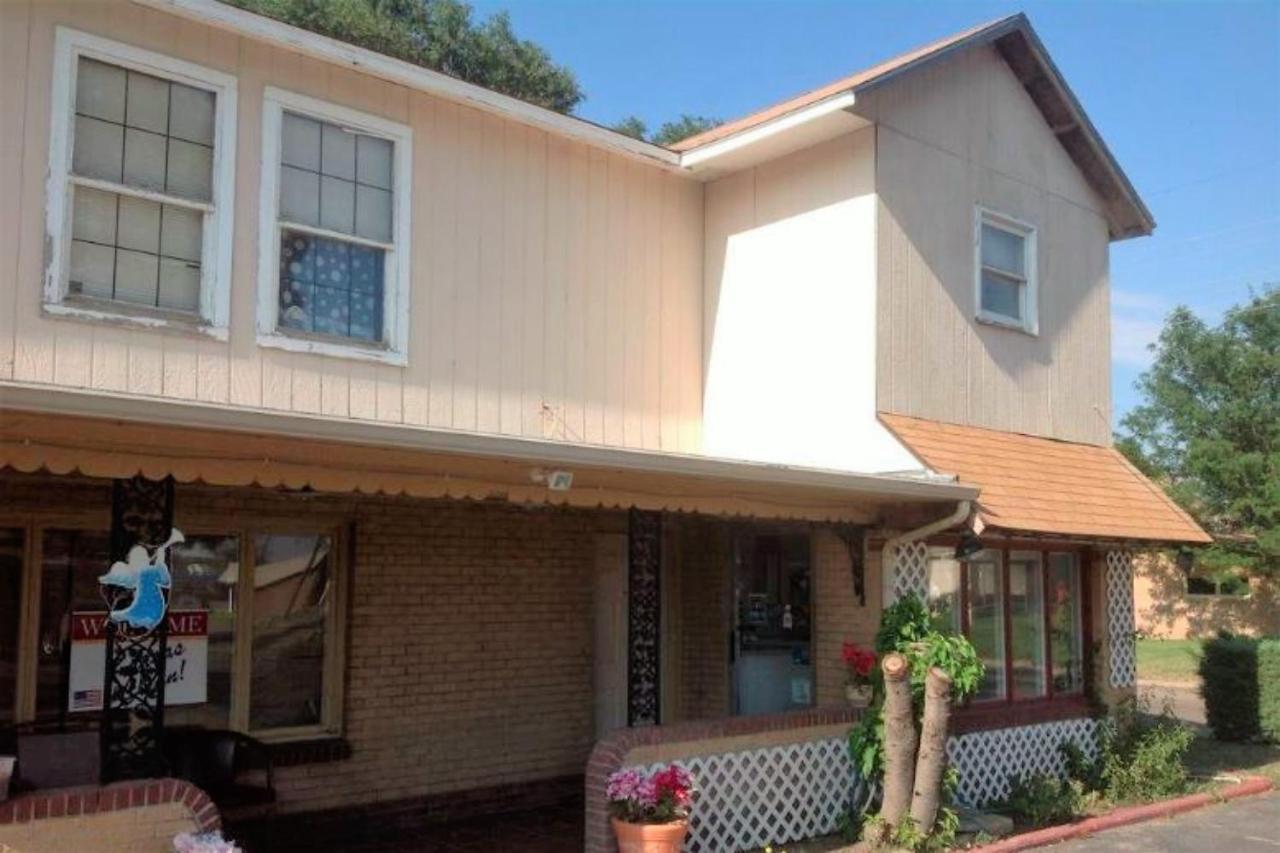 Oyo Hotel Colby, Ks المظهر الخارجي الصورة