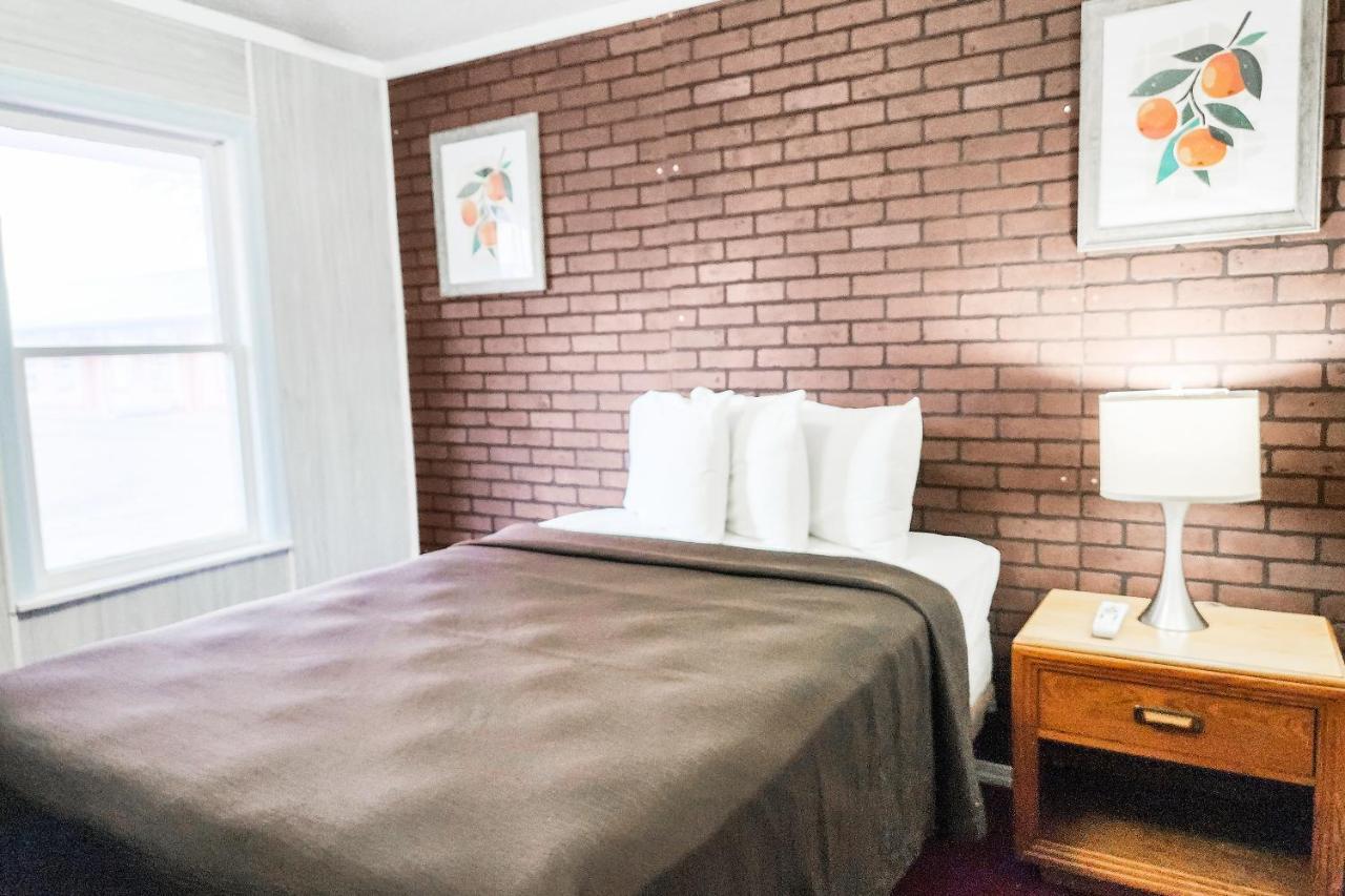 Oyo Hotel Colby, Ks المظهر الخارجي الصورة